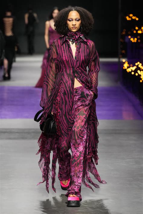 versace milan fashion week 2024|versace winter 2023.